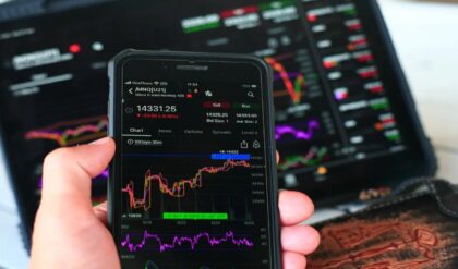 আইটি সেক্টরে বড় ধাক্কা! এআই-এর দাপটে কি কাজ হারাবে ভারত? মুখ ফেরাচ্ছেন বিদেশি বিনিয়োগকারীরা।