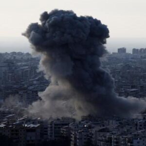 হেঁশেলে যুদ্ধের আঁচ! রান্নার গ্যাসের আকাল রুখতে ‘এসমা’ জারি কেন্দ্রের, বিপাকে তেল শোধনাগারগুলি