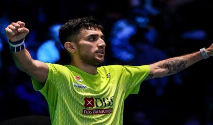 “হয় খেলো, না হয় অবসর নাও!” আম্পায়ারের শাসানি উড়িয়েই বাজিমাত, ব্যাডমিন্টনের বিশ্বমঞ্চে লক্ষ্য-বিপ্লব