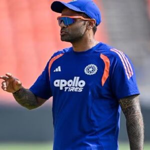 ‘মিথ্যা কথা বলছে ও!’ ফাইনালের আগে কিউয়ি অধিনায়ককে নিয়ে কেন বিস্ফোরক সূর্য?