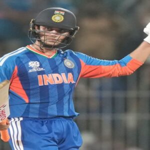 বাবার মন্ত্রেই অসাধ্য সাধন! রানে ফিরলেন অভিষেক শর্মা, কিউয়িদের বিরুদ্ধে স্বস্তিতে ভারত