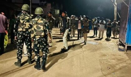 তেরঙা তুলতে ‘নিষেধ’! হাওড়ায় বিজয় উৎসব ঘিরে ধুন্ধুমার, নেপথ্যে কোন রহস্য?