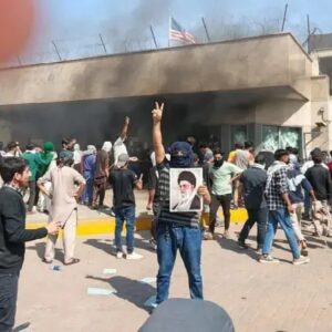 খামেনির মৃত্যুর খবরে রণক্ষেত্র করাচি! মার্কিন কনস্যুলেটে ব্যাপক ভাঙচুর ও অগ্নিসংযোগ, পুলিশের গুলিতে নিহত অন্তত ৮