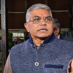 ভবানীপুরে ৪৮ হাজার ভুয়ো ভোটার! মমতার জয় নিয়ে বিস্ফোরক দিলীপ, মুখ টিপে হাসিতেই কি বড় সংকেত?