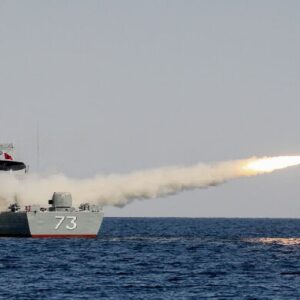 ‘চারিদিকে শুধু বোমা পড়ছে, আমাদের বাঁচান!’ ইরান থেকে দুই বাঙালির ভয়ঙ্কর ভিডিও বার্তা