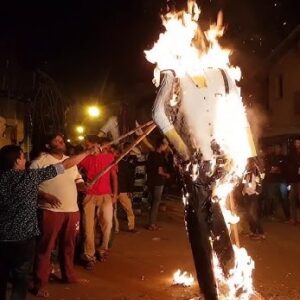 হাসনাবাদে রণক্ষেত্র! ভোটার লিস্ট থেকে নাম উধাও হতেই রাস্তায় টায়র জ্বালিয়ে তৃণমূলের অগ্নিগর্ভ বিক্ষোভ!