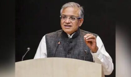 ২০২৬-এ ১০০% ওয়েবকাস্টিং! বুথে বুথে কড়া নজরদারি, শেষ দিনে আর কী কী জানালেন জ্ঞানেশ কুমার?