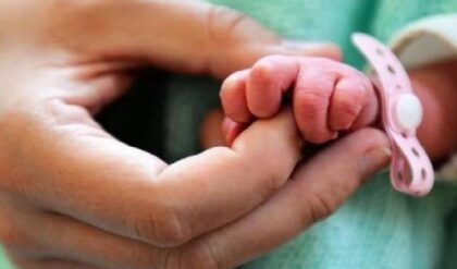 মেলেনি ‘ওয়ার্ক ফ্রম হোম’, গর্ভাবস্থায় কর্মীর সঙ্গে চরম দুর্ব্যবহার! সদ্যোজাতকে হারিয়ে আদালতে জয়ী মা