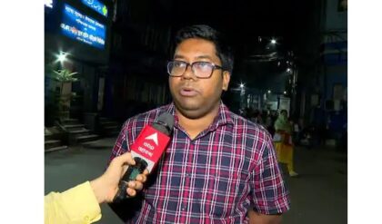 আরজি কর কাণ্ডে বিস্ফোরক অনিকেত! ‘সরকার কি আদেও স্বাস্থ্য পরিষেবা দিতে চায়?’ তুঙ্গে বিতর্ক