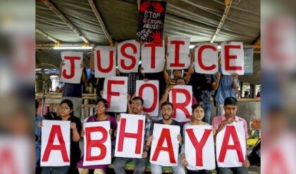 বামেরা শূন্য বলেই কি বিজেপিতে নির্যাতিতার মা? পানিহাটির লড়াইয়ে কলতানের মুখোমুখি ‘অভয়া’র পরিবার!