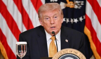 বিশ্বজুড়ে স্বস্তির নিঃশ্বাস! ৫ দিনের জন্য ইরানে হামলা স্থগিত ইজরায়েলের, যুদ্ধের মেঘ কি তবে কাটছে?