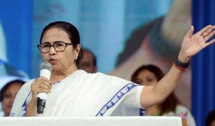 ২০২৬-এর মহাযুদ্ধে কার পাল্লা ভারী? নবান্ন কি ফের ঘাসফুলের দখলে? না কি ফুটবে পদ্ম?