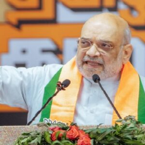 কলকাতায় অমিত শাহ! আজ রাতেই কি তৃণমূলের বিরুদ্ধে মোক্ষম ‘চাল’ চালবেন কেন্দ্রীয় স্বরাষ্ট্রমন্ত্রী?