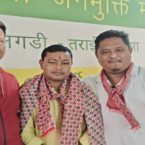 বিমল গুরুংয়ের মাস্টারস্ট্রোক! পাহাড়ের পর এবার সমতলের তুরুপের তাস ‘গোর্খা জনমুক্তি মোর্চা’, চিন্তায় তৃণমূল?