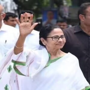 সিদ্ধান্ত বদল! মেঘলা আকাশেই অন্ডালে মমতা, ‘রান্নার গ্যাস যেন বাইরে না যায়’—বিস্ফোরক হুঁশিয়ারি মুখ্যমন্ত্রীর