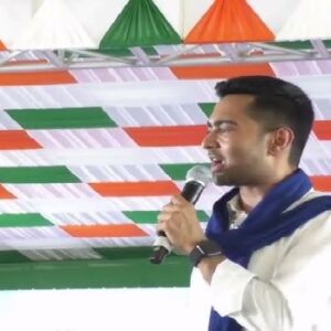 “ভোট চাইব না, প্রার্থীও তুলে নেব!” মোদী-শাহকে খোলা চ্যালেঞ্জ ছুড়ে কী বললেন অভিষেক?