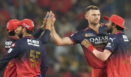 আইপিএল শুরুর আগেই আরসিবি শিবিরে বড় ধাক্কা! সানরাইজার্স ম্যাচে নেই এই অজি তারকা