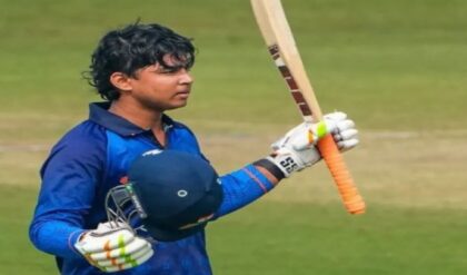 আর বাধা নেই আইসিসি-র! ১৫ পূর্ণ করতেই টিম ইন্ডিয়ার নীল জার্সিতে নামছেন বৈভব সূর্যবংশী?