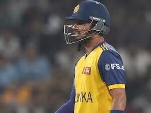 পিএসএল-এ আর মন নেই বিদেশি তারকাদের! মুজরাবানির পর এবার শানাকা— পাকিস্তানে কেন থাকতে চাইছেন না কেউ?