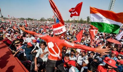‘হয় এবার, নয় নেভার’! শূন্য থেকে সংখ্যায় ফিরতে মরিয়া বামেরা, যুবশক্তিতেই কি ঘুরবে লাল পতাকার ভাগ্য?