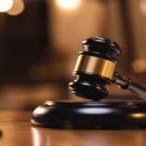 মেট্রোতে ধূমপান থেকে দেওয়ালে প্রস্রাব—আর যেতে হবে না জেলে! মোদী সরকারের ‘জনবিশ্বাস’ বিলে বড় স্বস্তি