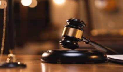 মেট্রোতে ধূমপান থেকে দেওয়ালে প্রস্রাব—আর যেতে হবে না জেলে! মোদী সরকারের ‘জনবিশ্বাস’ বিলে বড় স্বস্তি