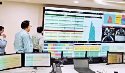 হরমুজ প্রণালীতে যুদ্ধের মেঘ! বন্ধ হতে পারে ভারতের ইন্টারনেট? বিশ্বজুড়ে মহাপ্রলয়ের আশঙ্কা