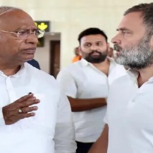 কেরলে কি ‘মুখ’ ছাড়াই লড়বে কংগ্রেস? রাহুল-খাড়গের কপালে চিন্তার ভাঁজ, গোষ্ঠীদ্বন্দ্বের বড় ভয়!