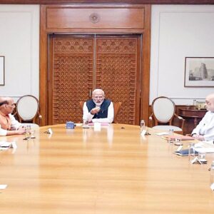 রবিবার সন্ধ্যায় হঠাৎ কেন ডোভালকে তলব মোদীর? সাউথ ব্লকের রুদ্ধদ্বার বৈঠকে কোন বড় ছক?