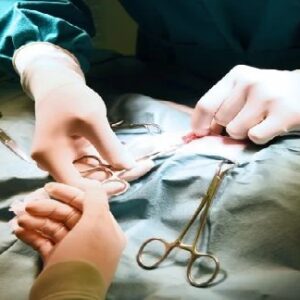 মোবাইলের টর্চই ভরসা! অস্ত্রোপচারের পর রোগীমৃত্যুর ১২ বছর পর চিকিৎসকের বিরুদ্ধে মামলা