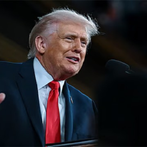 ট্রাম্পের হুঙ্কার, আম্বানির মাস্টারস্ট্রোক! আমেরিকায় ৩০০ বিলিয়ন ডলারের ঐতিহাসিক চুক্তিতে কাঁপছে বিশ্ববাজার