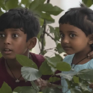 ছেঁড়া জুতোয় স্বপ্নের লড়াই! মাঠ মাতাতে আসছে খুদে ফুটবলার ‘ভলু’, ওটিটি-তে বড় ধামাকা