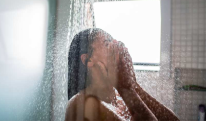 ভুল সময়ে স্নান করছেন না তো? শরীরের দফারফা হওয়ার আগেই জেনে নিন বিশেষজ্ঞদের মত!