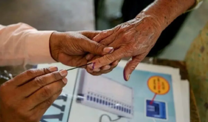 বঙ্গে পা রাখতেই হাইভোল্টেজ ড্রামা! একদিকে পুজো, অন্যদিকে বিক্ষোভ— নির্বাচনের আগে সরগরম কলকাতা