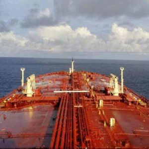 মাঝ সমুদ্রে ভোলবদল! চিনগামী রুশ তেলের জাহাজ হঠাৎ ঘুরল ভারতের দিকে, নেপথ্যে কি আমেরিকার ‘মাস্টারস্ট্রোক’?