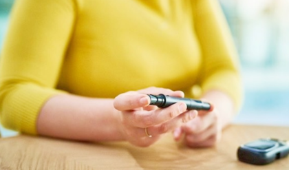 বিনা চিনিতেও বাড়ছে সুগার? রক্তে শর্করার মাত্রা বাড়িয়ে দিচ্ছে আপনার এই ৫টি গোপন অভ্যাস!