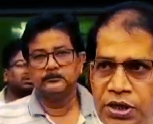 অন্যায়ের প্রতিবাদ করায় ‘বলির পাঠা’? ফরাক্কায় টিকিট না পেয়ে বিষ্ফোরক মনিরুল!