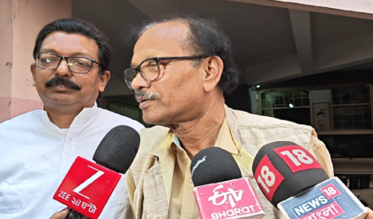 বামেদের ঘরেই যুদ্ধের দামামা! শরিকি বিবাদে ফাটল আলিমুদ্দিনে, নওশাদদের ৩২ আসন ছেড়ে কি বিপাকে সেলিমরা?