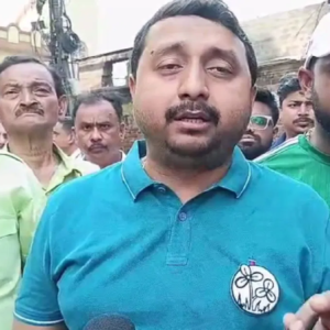 “আগে কাজ, পরে ভোট!” বালির তৃণমূল প্রার্থীর দাপটে থমকে গেল প্রচার, উল্টে ধমক খেলেন পুরকর্তারা