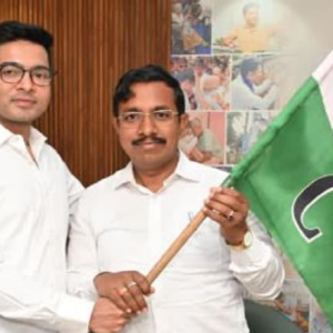 মমতার ৫ ‘বলির পাঁঠা’ নাকি তুরুপের তাস? শুভেন্দু-দিলীপদের গড়ে হারের হ্যাটট্রিক রুখতে মরিয়া তৃণমূল!