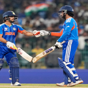 আবারও কি ইতিহাস লিখবে টিম ইন্ডিয়া? বিশ্বকাপের গ্রুপেই পাকিস্তান ও ইংল্যান্ড, যুদ্ধের আবহে শান্তির বার্তা