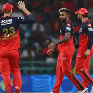 দেশের চেয়েও আইপিএল বড়? আরসিবি-র হয়ে খেলতে শ্রীলঙ্কা ক্রিকেট বোর্ডকে চ্যালেঞ্জ থুসারার