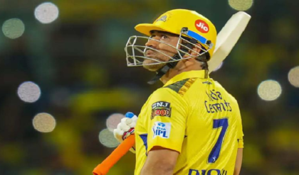 অবসরের জল্পনায় জল! আরও ১০ বছর খেলার অনুরোধে কী বললেন এম এস ধোনি? শুনলে অবাক হবেন