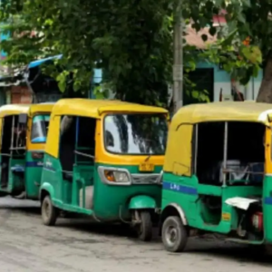 পকেটে টান! ফুলবাগান-গিরিশপার্ক রুটে বাড়ল অটোর ভাড়া, এক ধাক্কায় কত টাকা বৃদ্ধি?