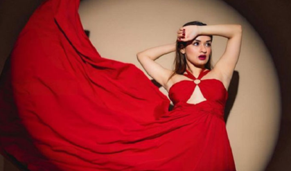 পুরুষদের মন জয় করতে চান? আলমারিতে রাখুন এই বিশেষ রঙের পোশাক