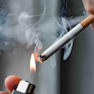 চেইন স্মোকার? এই ৫টি খাবারেই লুকিয়ে আছে সিগারেট ছাড়ার ম্যাজিক সমাধান!