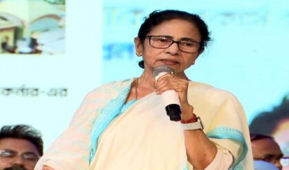 ‘তৃণমূল না থাকলে কিচ্ছু পাবেন না!’ পাণ্ডবেশ্বর থেকে রাজ্যবাসীকে চরম হুঁশিয়ারি মমতার