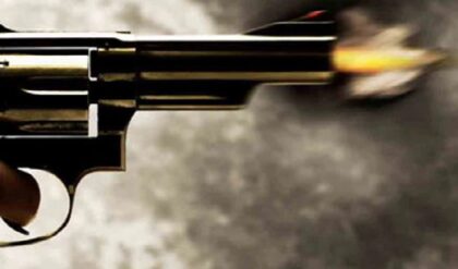 গঙ্গারামপুরে হাড়হিম করা কাণ্ড! তৃণমূল কর্মীকে ‘পয়েন্ট ব্ল্যাঙ্ক রেঞ্জ’ থেকে গুলি, কাঠগড়ায় নিজের দলেরই লোক?