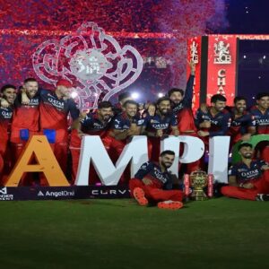 টিভির পর্দায় ফিরছে কোহলি-ধোনিদের লড়াই! বাংলাদেশে আইপিএল দেখা নিয়ে সংশয় কাটল, জেনে নিন বিস্তারিত