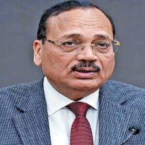 আদালত অবমাননার খাঁড়া! সিজেআই সূর্যকান্তর কড়া বার্তা— ‘কেন জেল খাটবেন না অভিযুক্ত?’